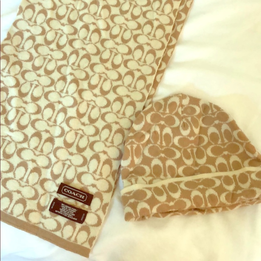 Coach Marino Wool Hat and scarf set